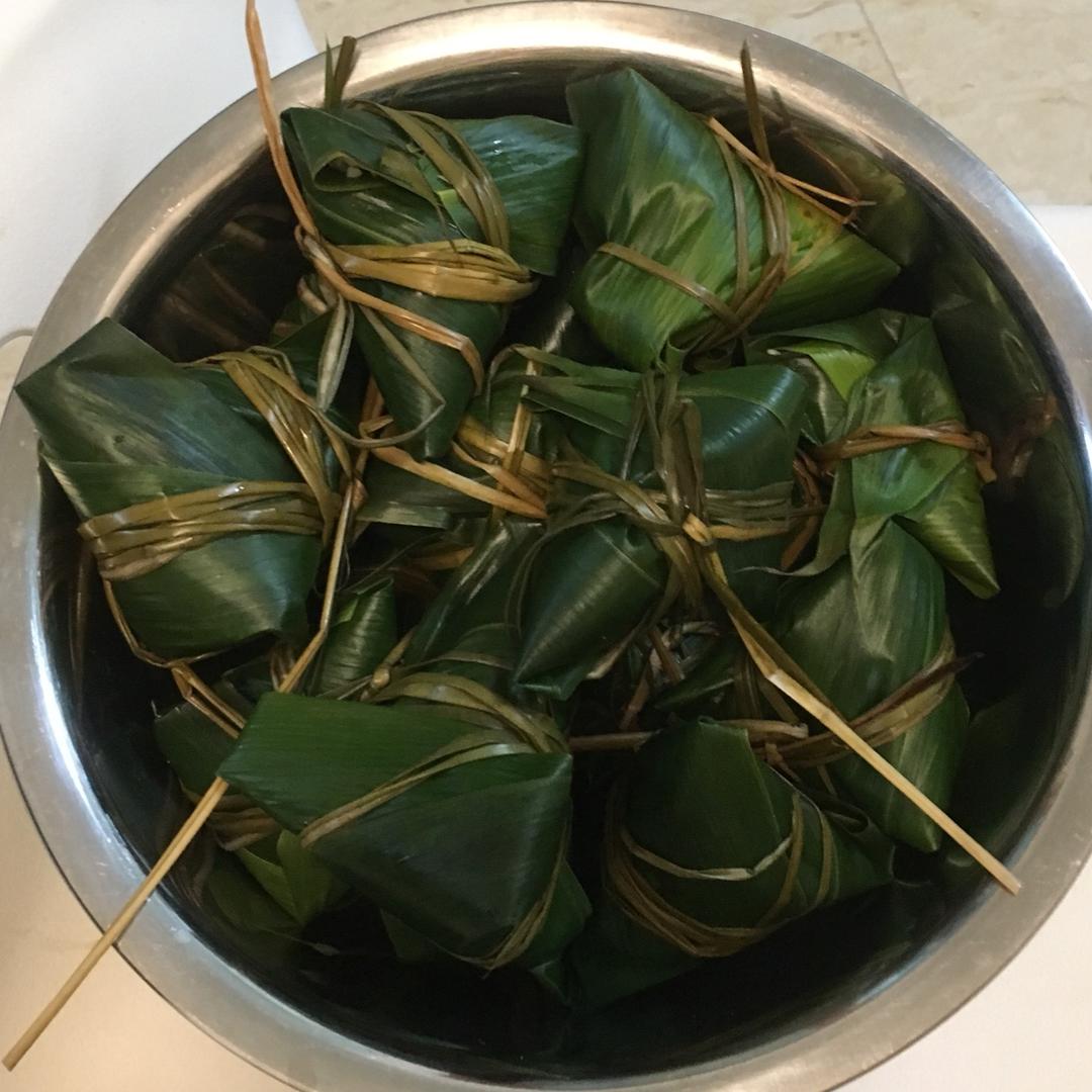 蛋黄肉粽