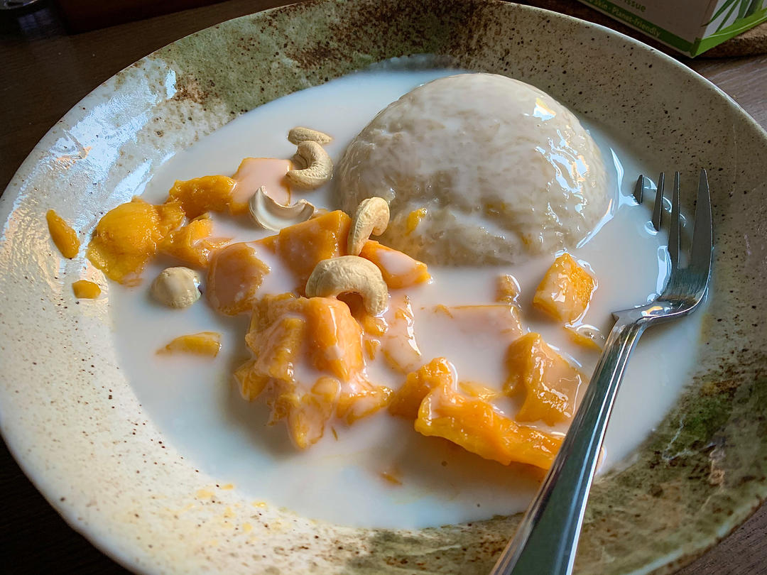 简单不输餐厅❗软糯香甜🥥椰汁芒果糯米饭