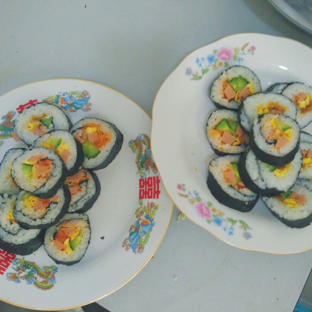 紫菜卷寿司