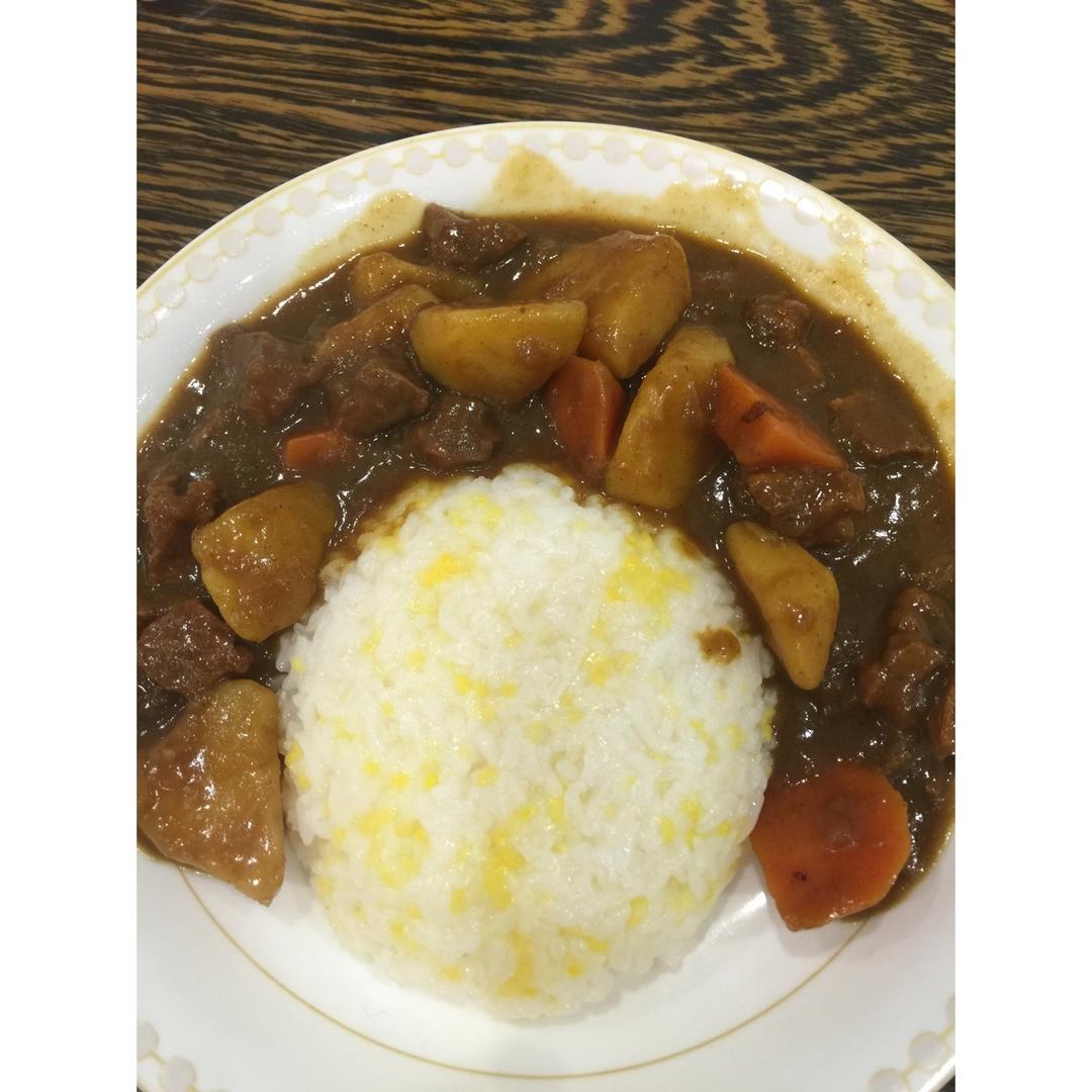 日式咖喱牛肉饭