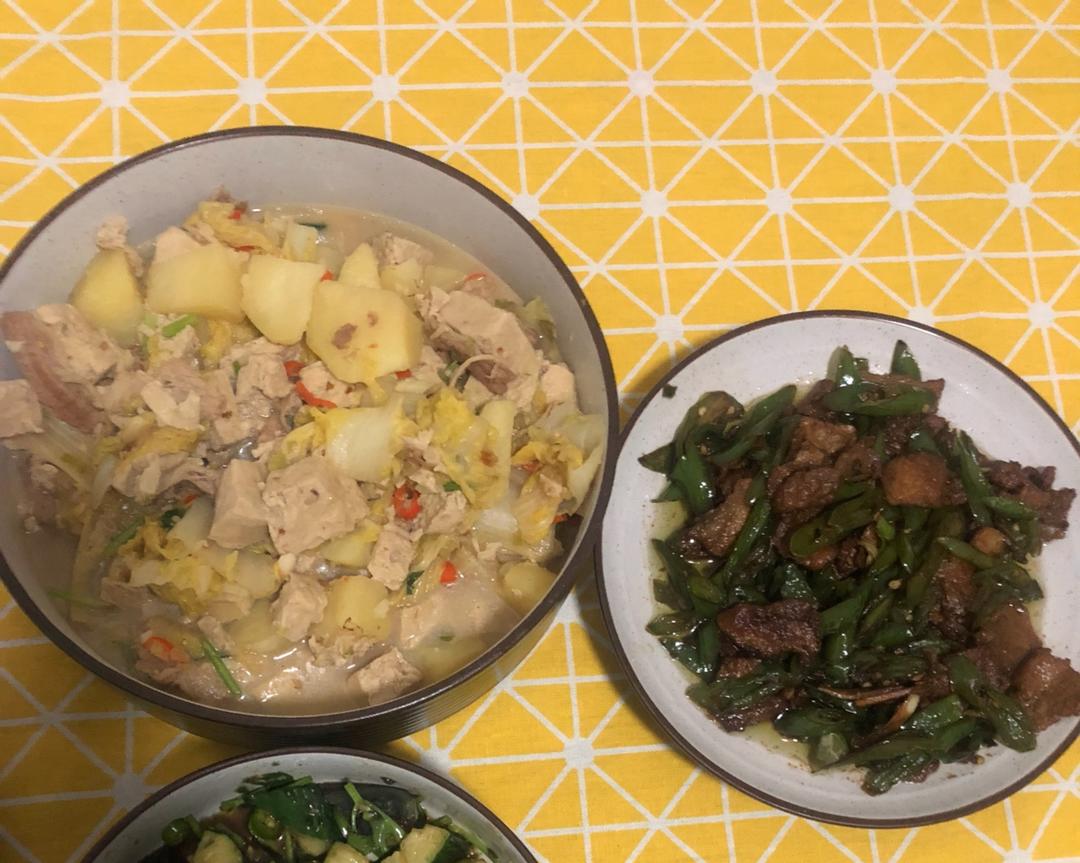 白菜炖冻豆腐