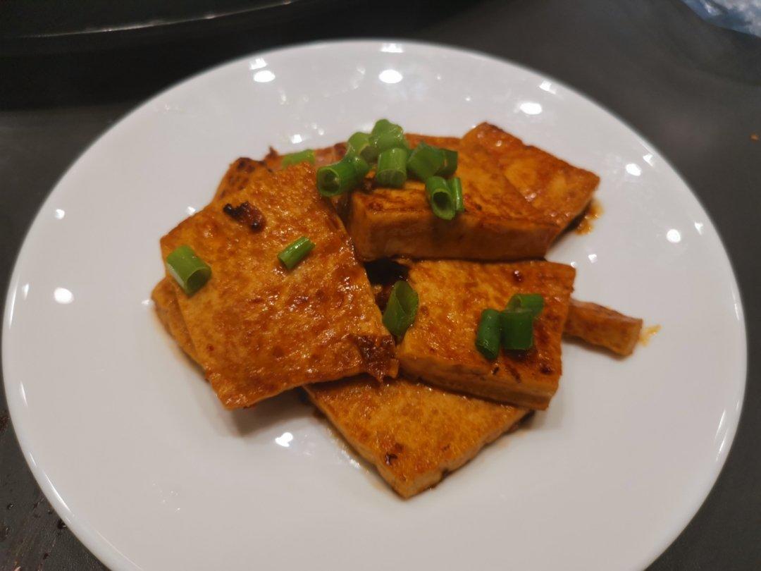 香煎豆腐(烧烤铁板味)