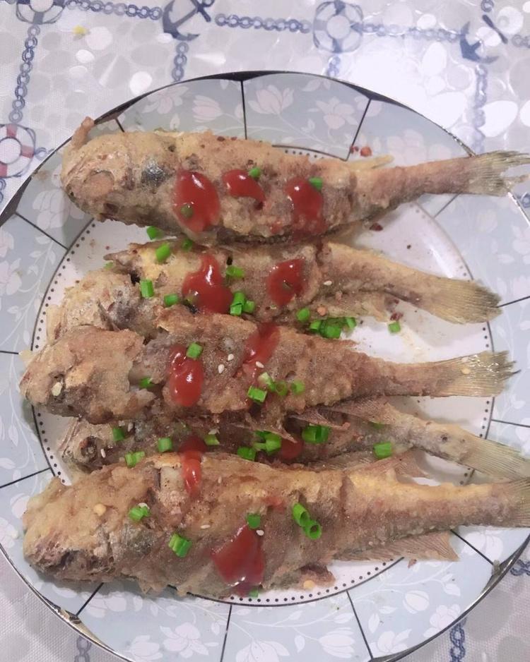 酥炸小黄鱼