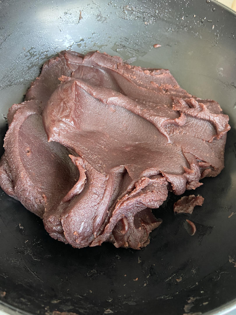 红豆沙馅，入口即化，古法制作无须机器