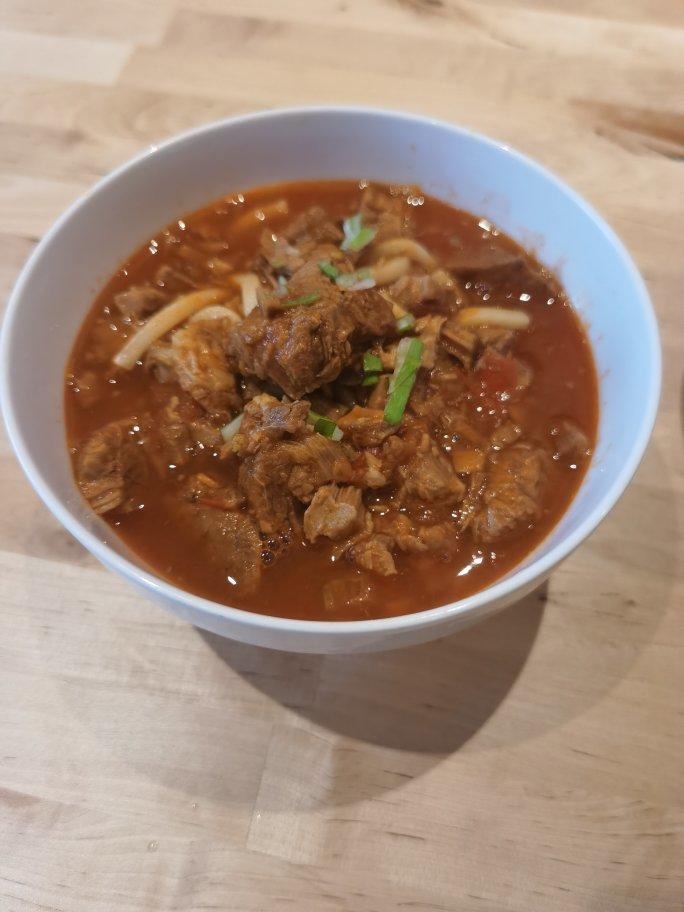 海底捞番茄牛肉面