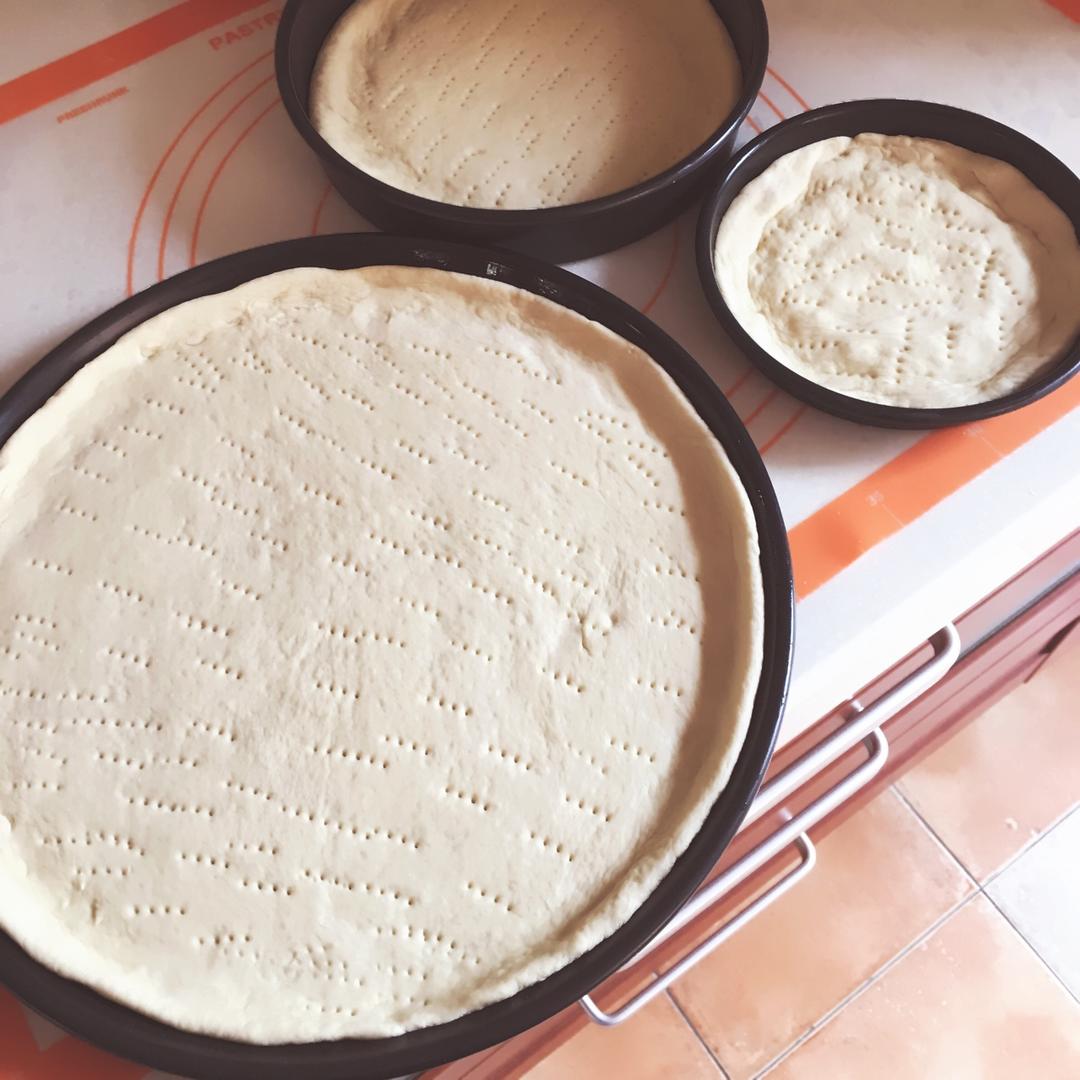 vitawei做的自制厚底披萨面饼