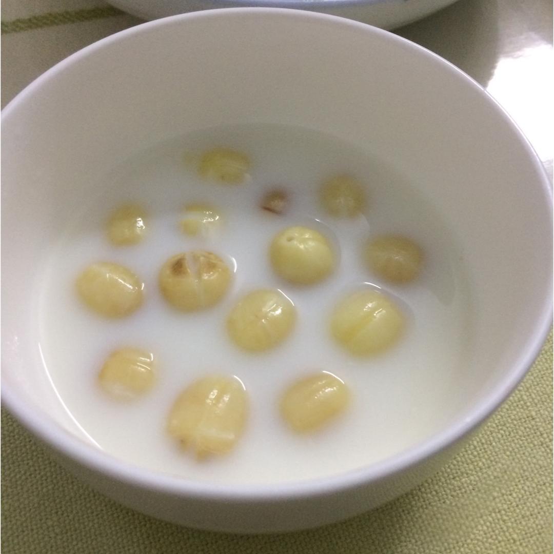 莲子淡奶