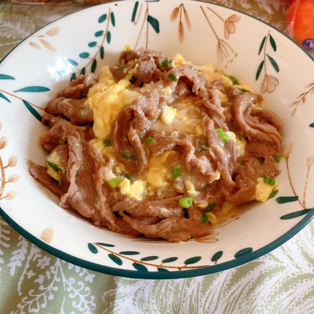 滑蛋牛肉饭