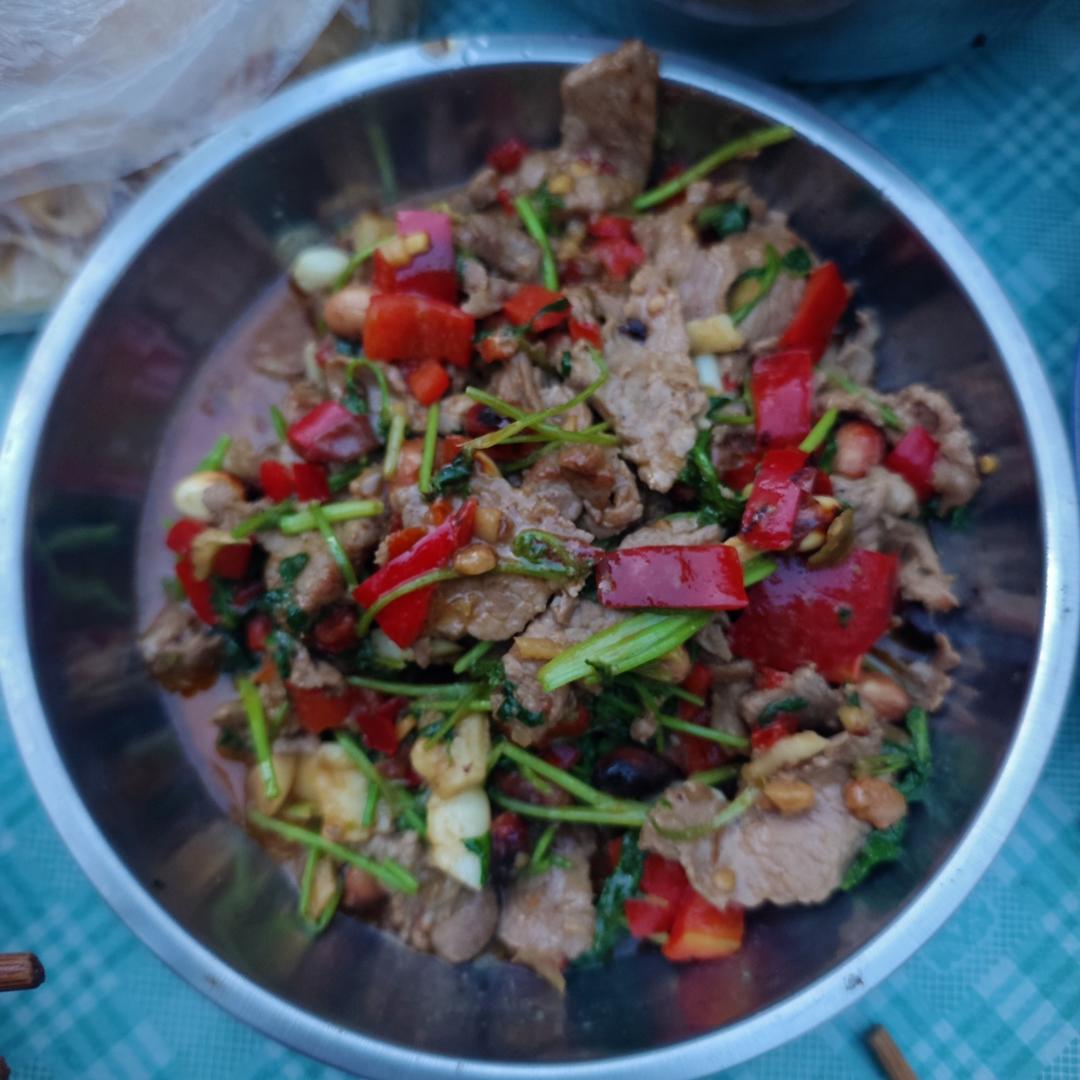 小炒黄牛肉，肉嫩味香！太好吃了简直是米饭杀手！