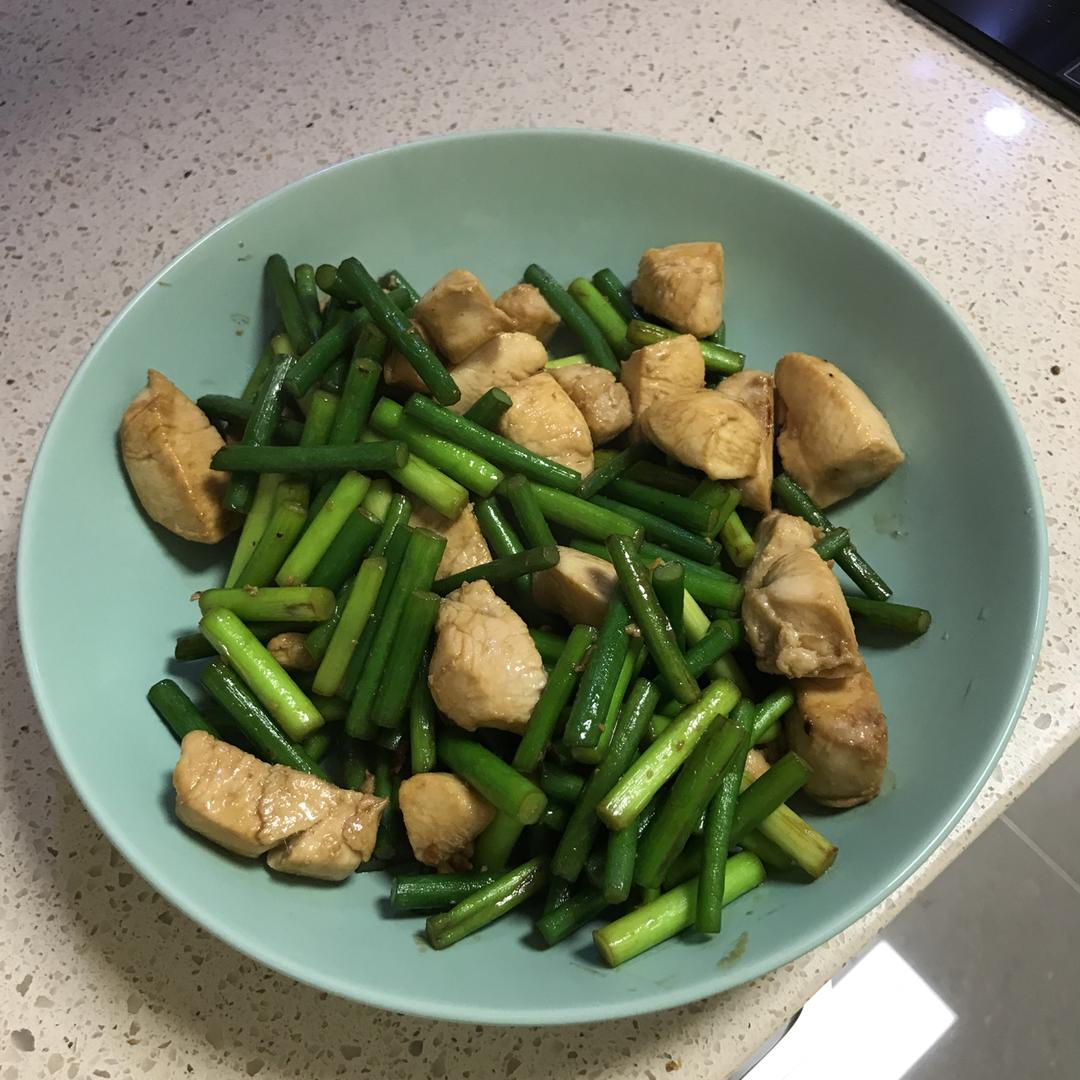 【快炒鸡胸肉蒜苔】春末嫩蔬菜～的全部作品