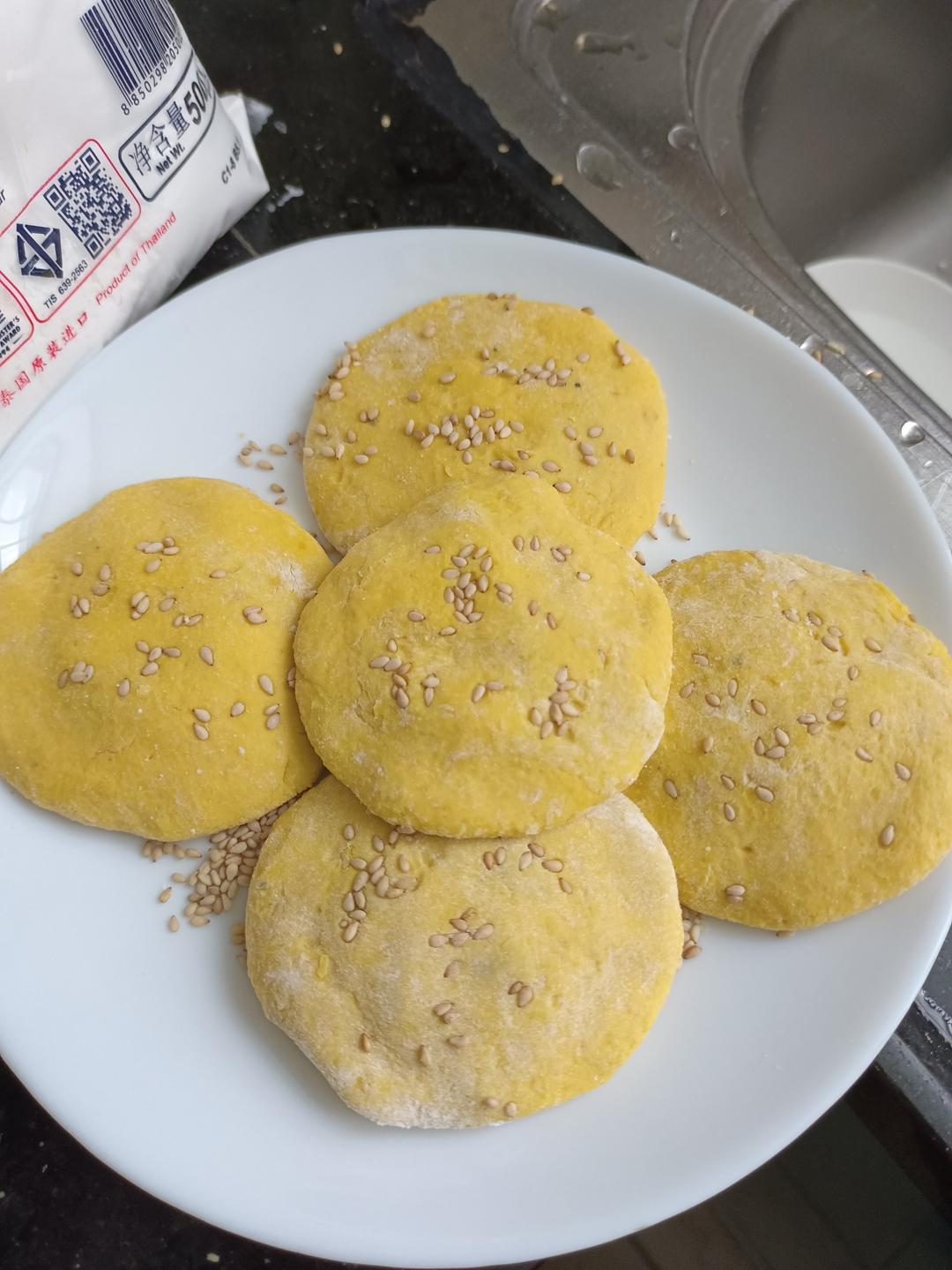 芝麻红豆南瓜饼