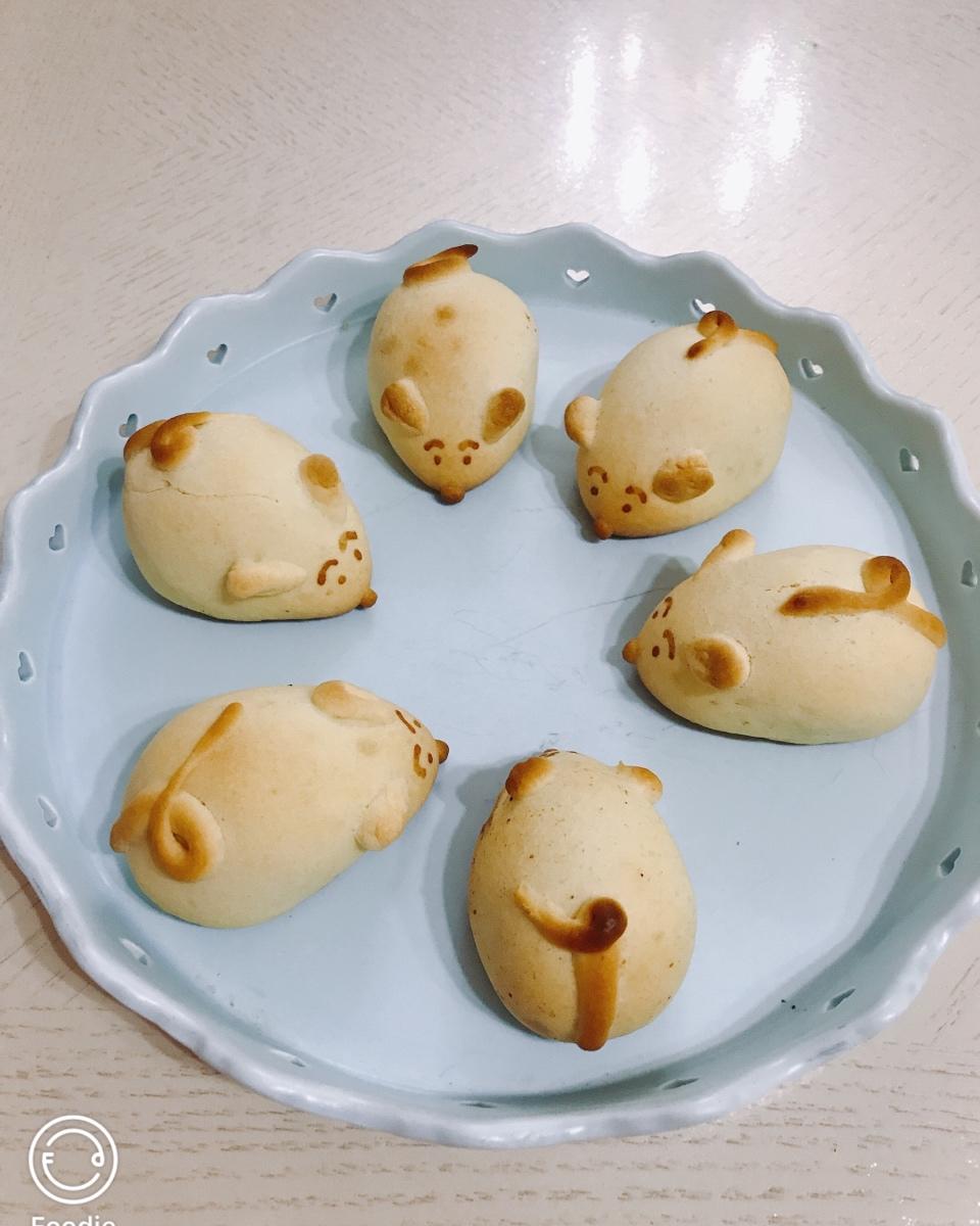 小老鼠烧果子