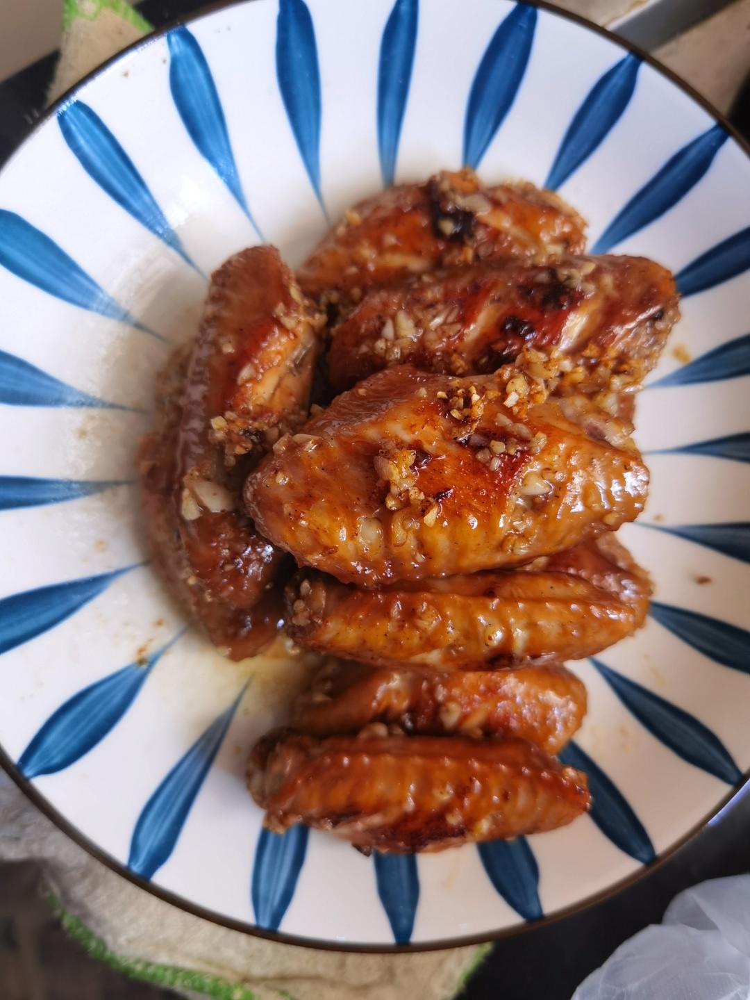 蒜香鸡翅，这才是鸡翅最好吃的做法