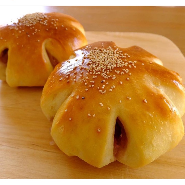 小粉丝做的甜心果酱面包