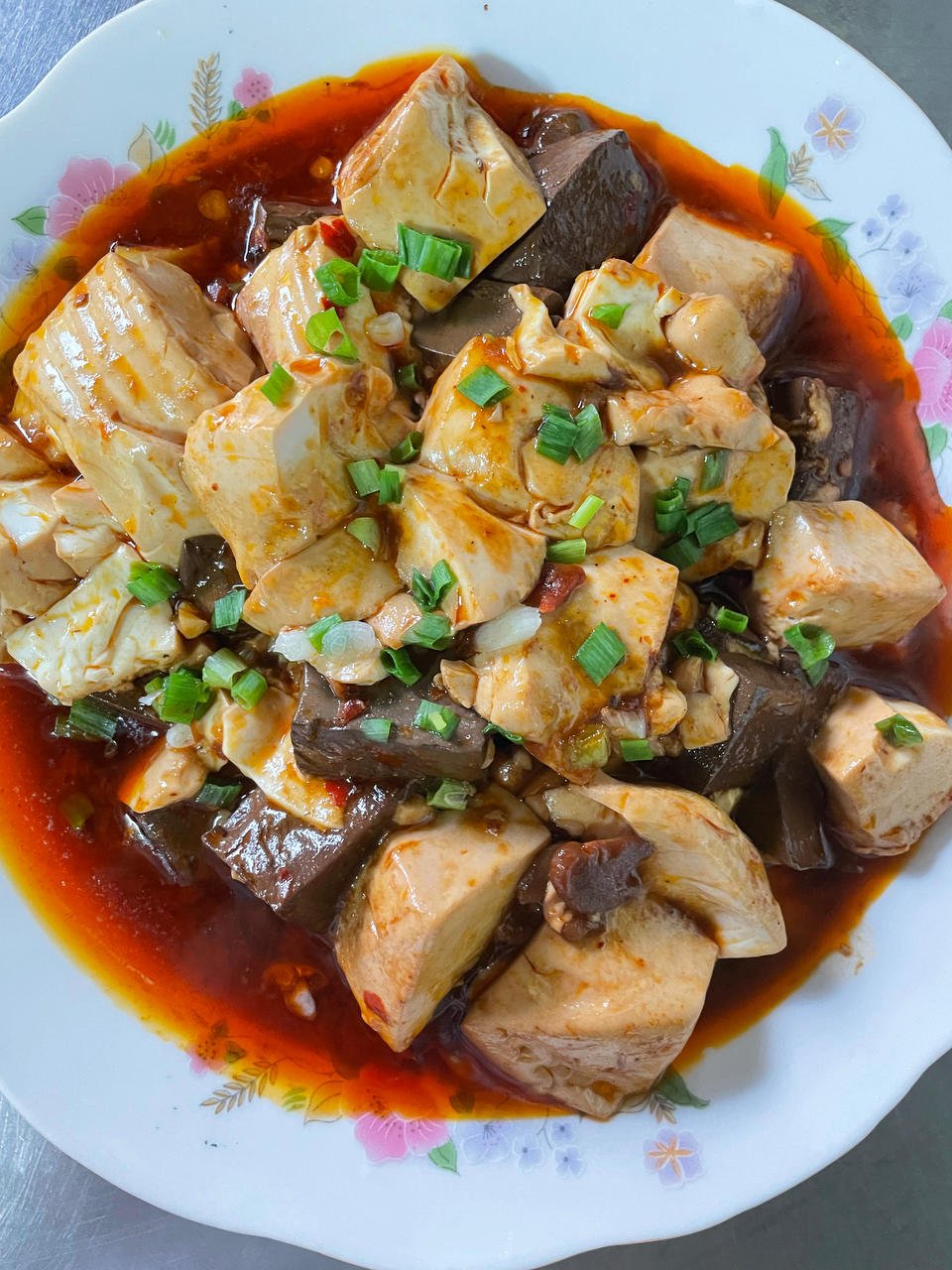 能吃三碗饭的红烧鸭血豆腐