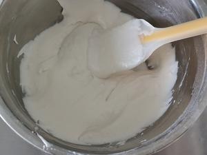 淡奶油蛋糕独属于你的湿润和细腻的做法 步骤9
