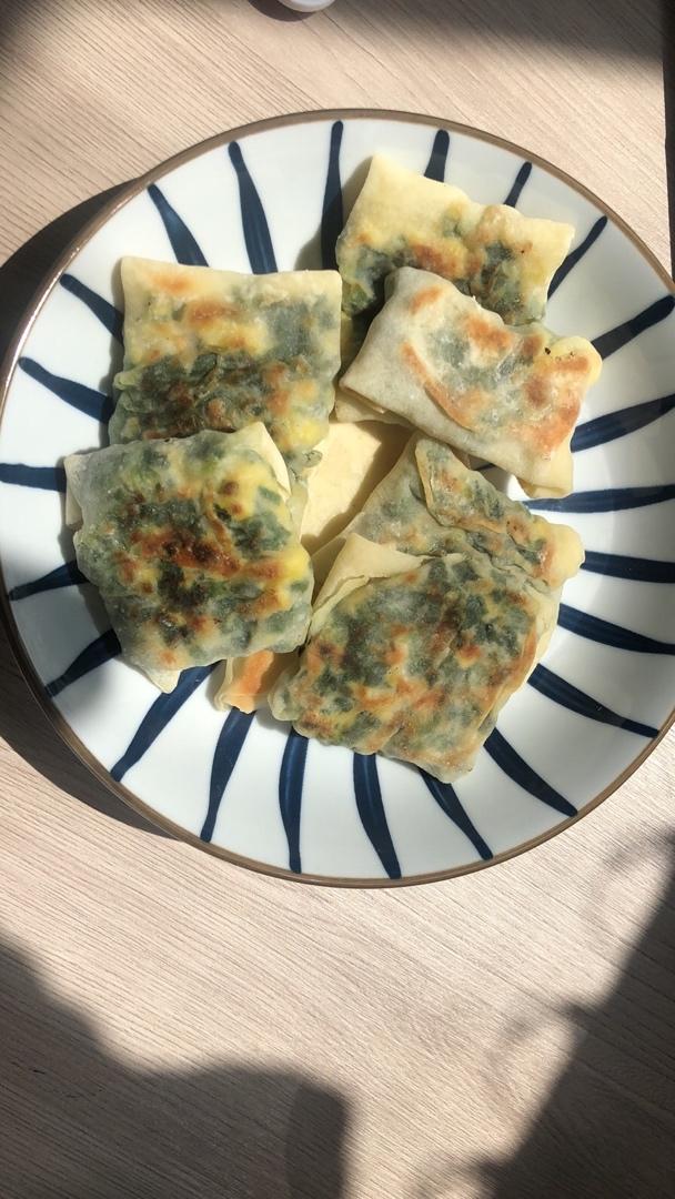 皮薄馅多的韭菜盒子