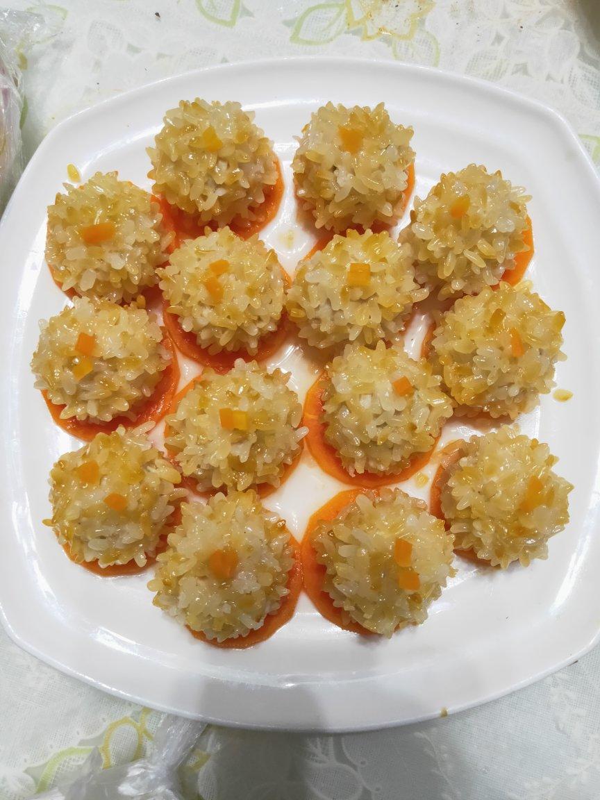 蒸糯米肉丸子