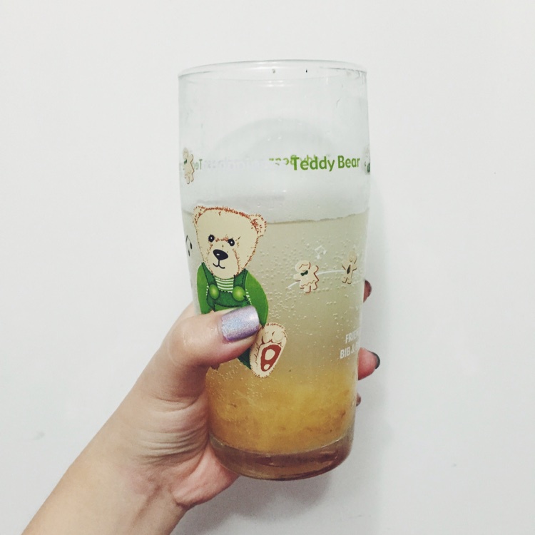 夏日清凉桃子汽水