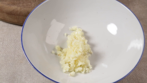 蒜汁茭白，香辣爽口超级开胃的做法 步骤7
