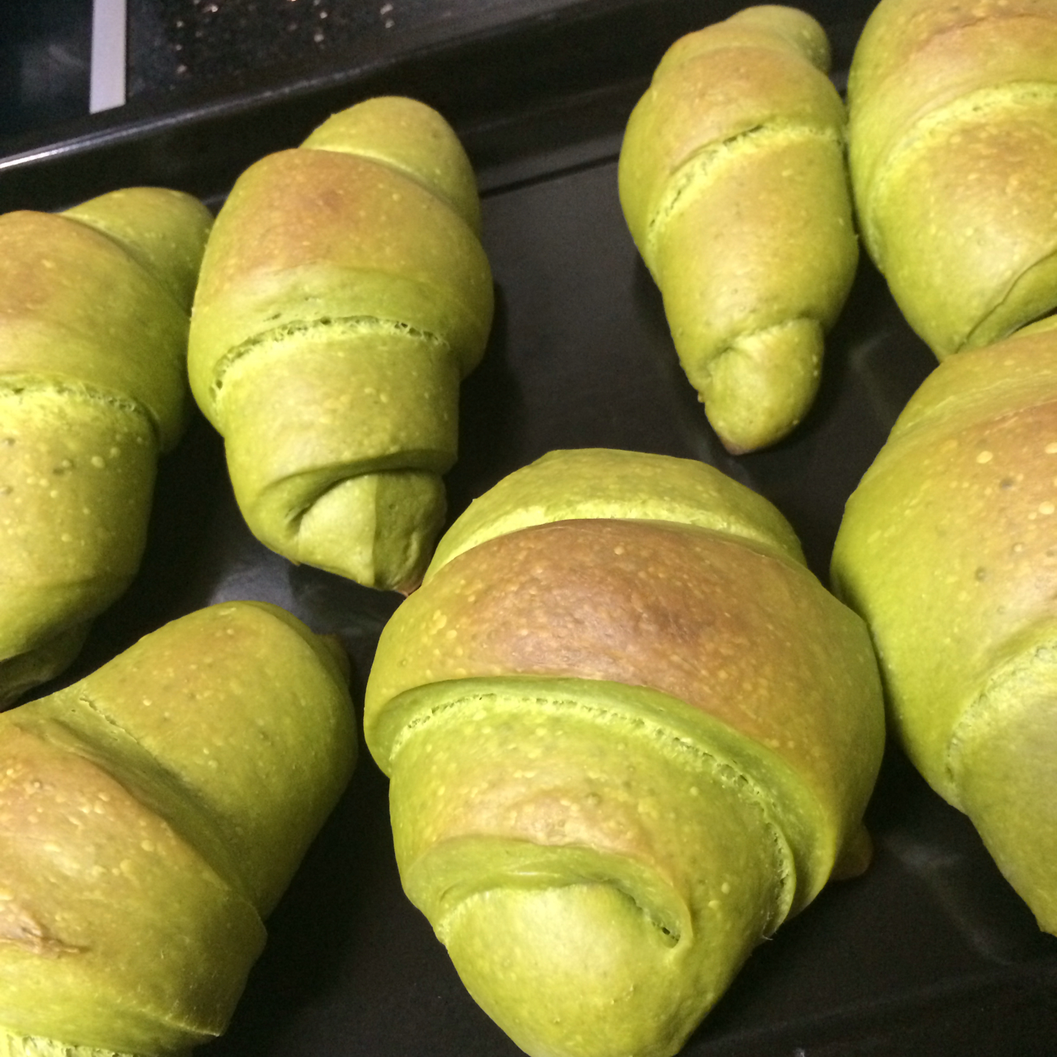 抹茶蜜豆牛角包