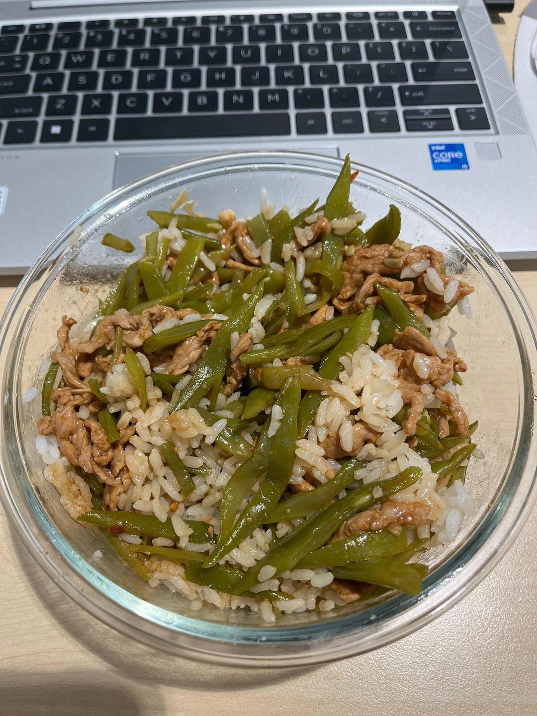 炒肉就得嫩—豆角炒肉（四季豆）