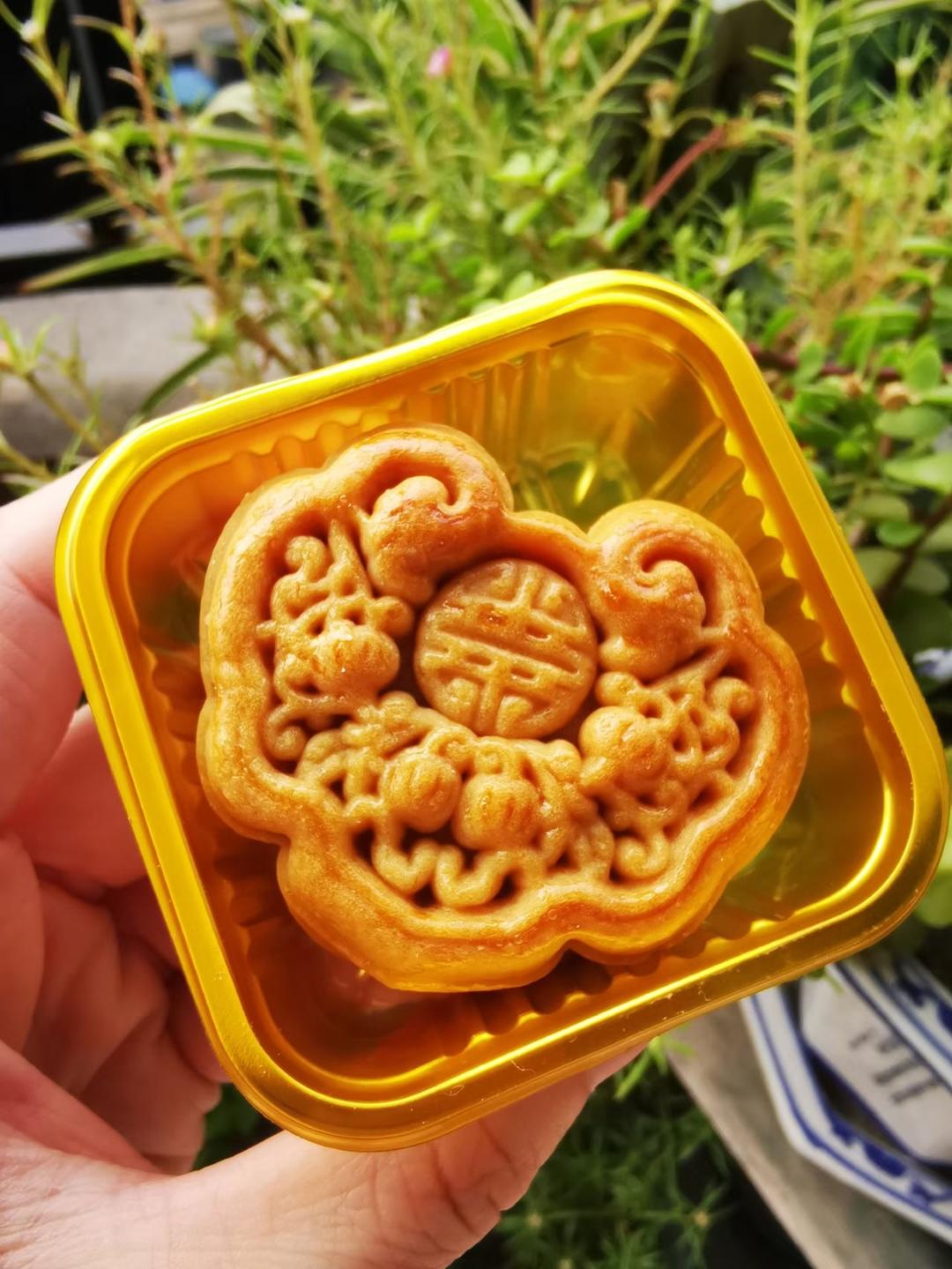 广式莲蓉（豆沙）蛋黄月饼（超详细步骤）
