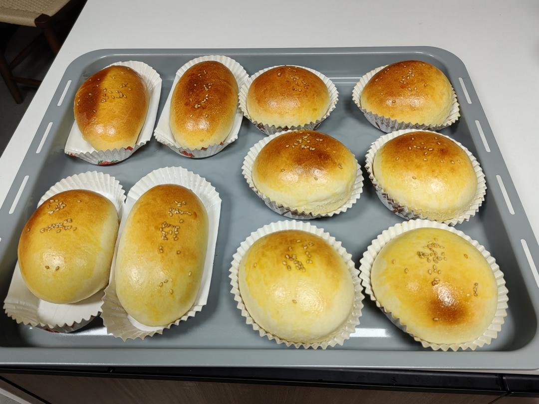 椰蓉奶香小餐包