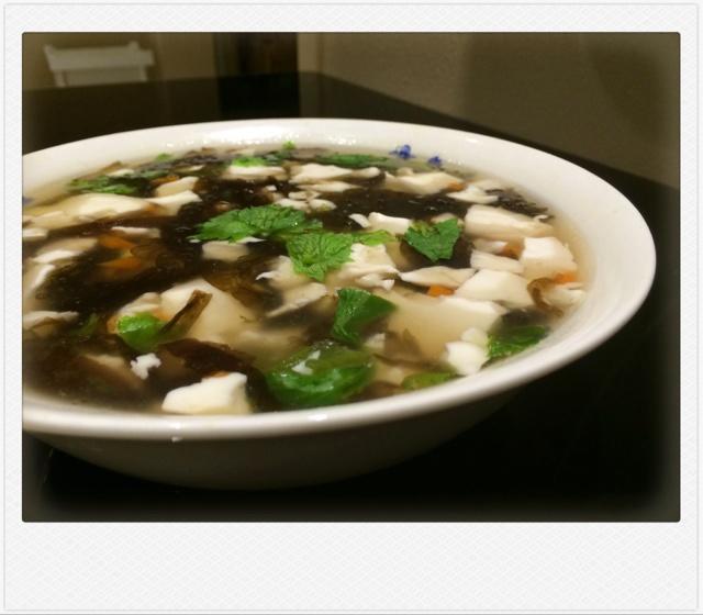 紫菜豆腐汤的做法步骤图 紫菜豆腐汤怎么做好吃 食尚厨娘 下厨房 紫菜豆腐汤的做法步骤图 紫菜豆腐汤怎么做好吃 食尚厨娘 下厨房