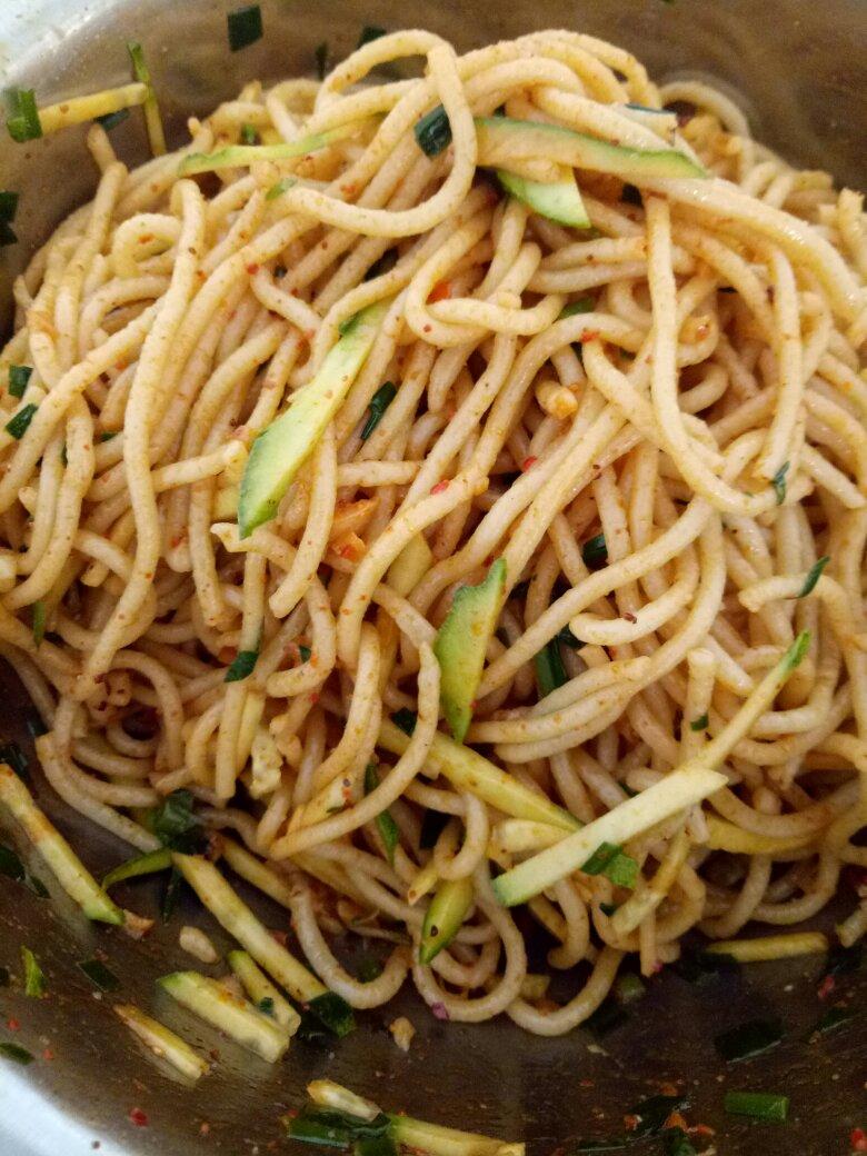 巨开胃‼️酸辣凉拌面‼️劲道爽滑，10分钟搞定，简单快手‼