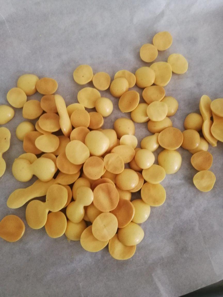 入口即化的无添加蛋黄溶豆