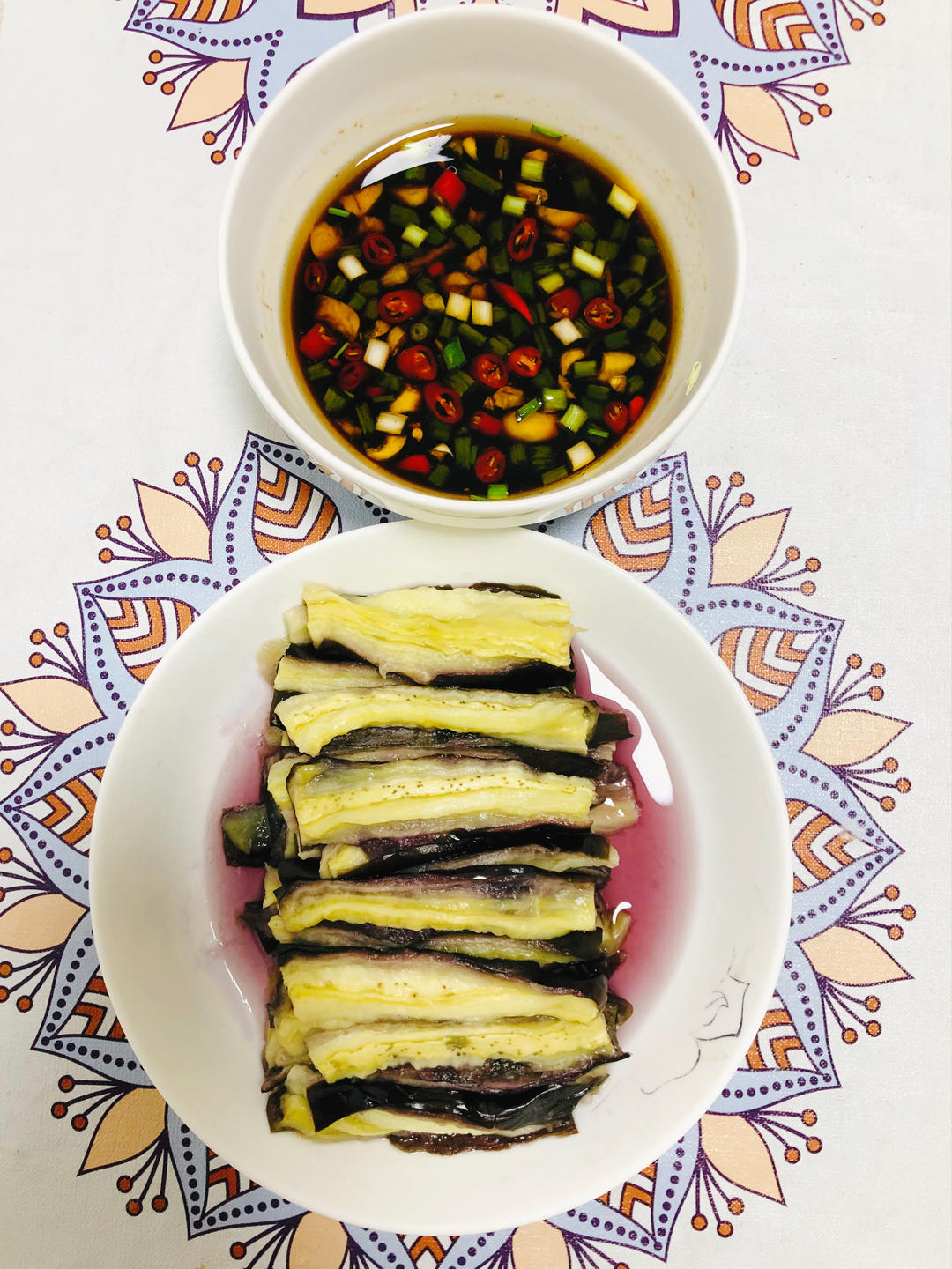 蒸茄子（快手素菜，主要看蘸料）