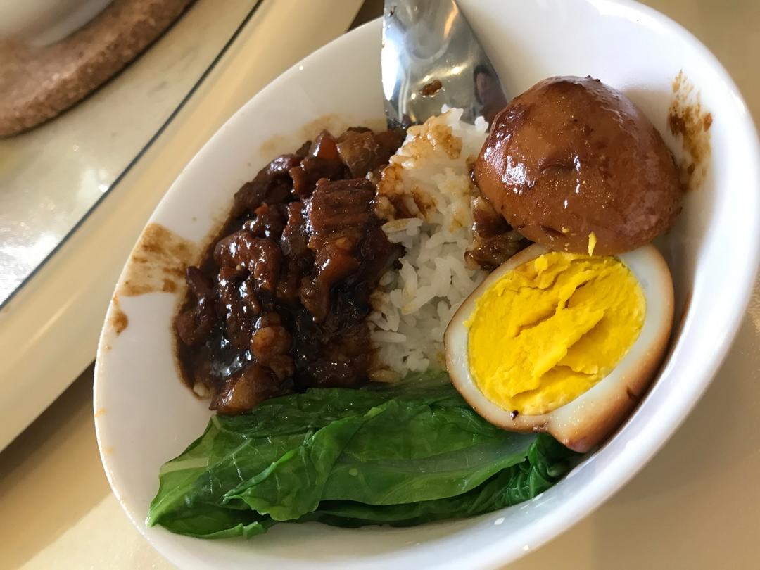 台式卤肉饭