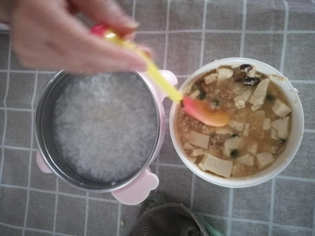 鸡蛋抱豆腐