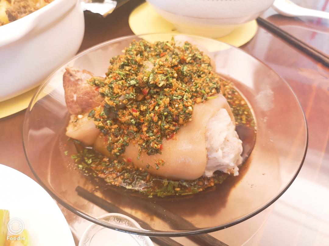 眉山东坡肘子（酸辣味）的做法