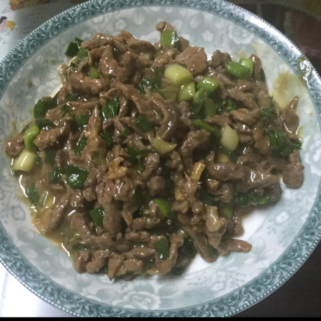 大蒜炒牛肉丝