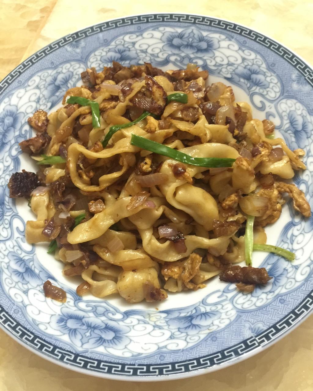 手擀面配鸡蛋酱Hand Make Noodles With Egg Sauce