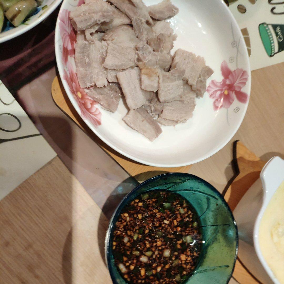 蒜蓉白煮肉