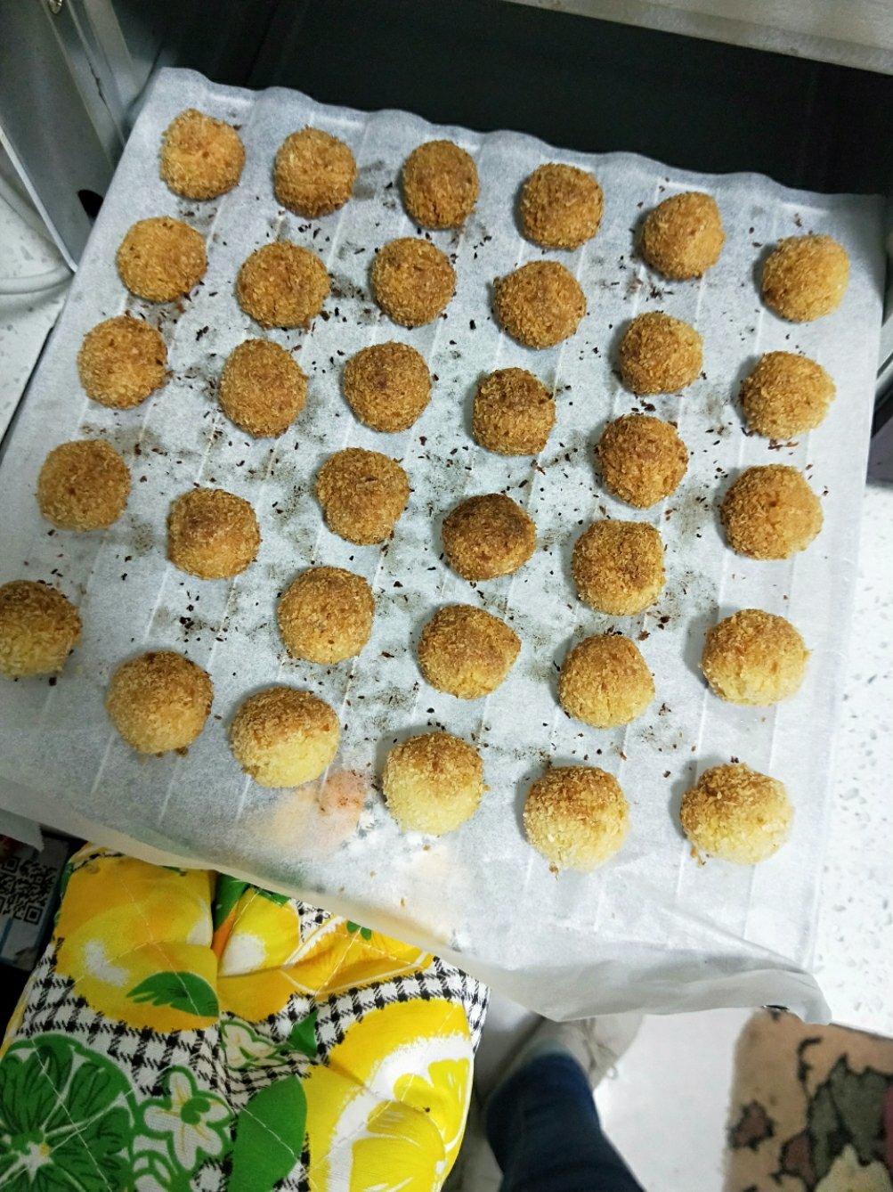 【视频】椰蓉小酥球（消耗蛋黄）童年美食