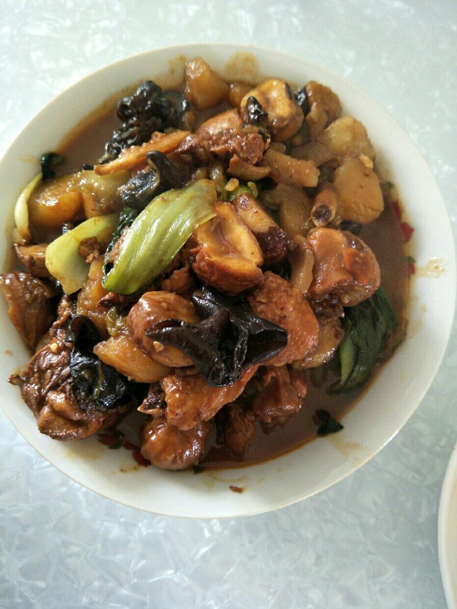 黄焖鸡米饭
