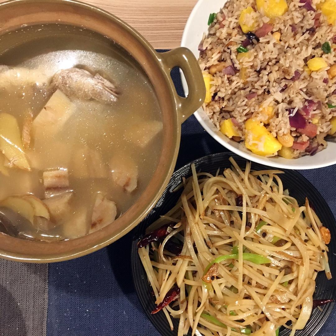 酸辣土豆丝-不用再愁不辣不酸了