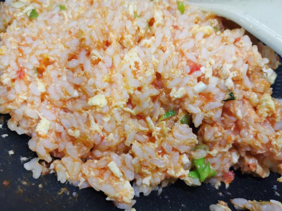米饭煮多了怎么办？教你5分钟搞定想要舔盘子的番茄鸡蛋烩饭