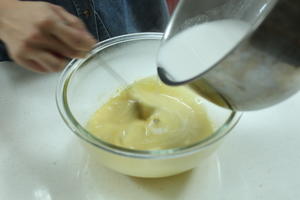 姜汁椰奶蛋酒的做法 步骤4