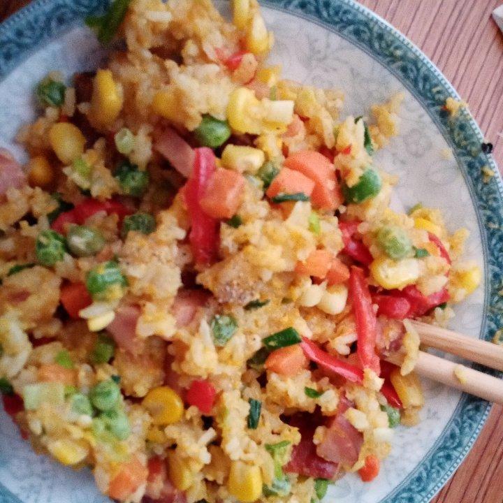 翻滚吧💥虾仁咖喱炒饭
