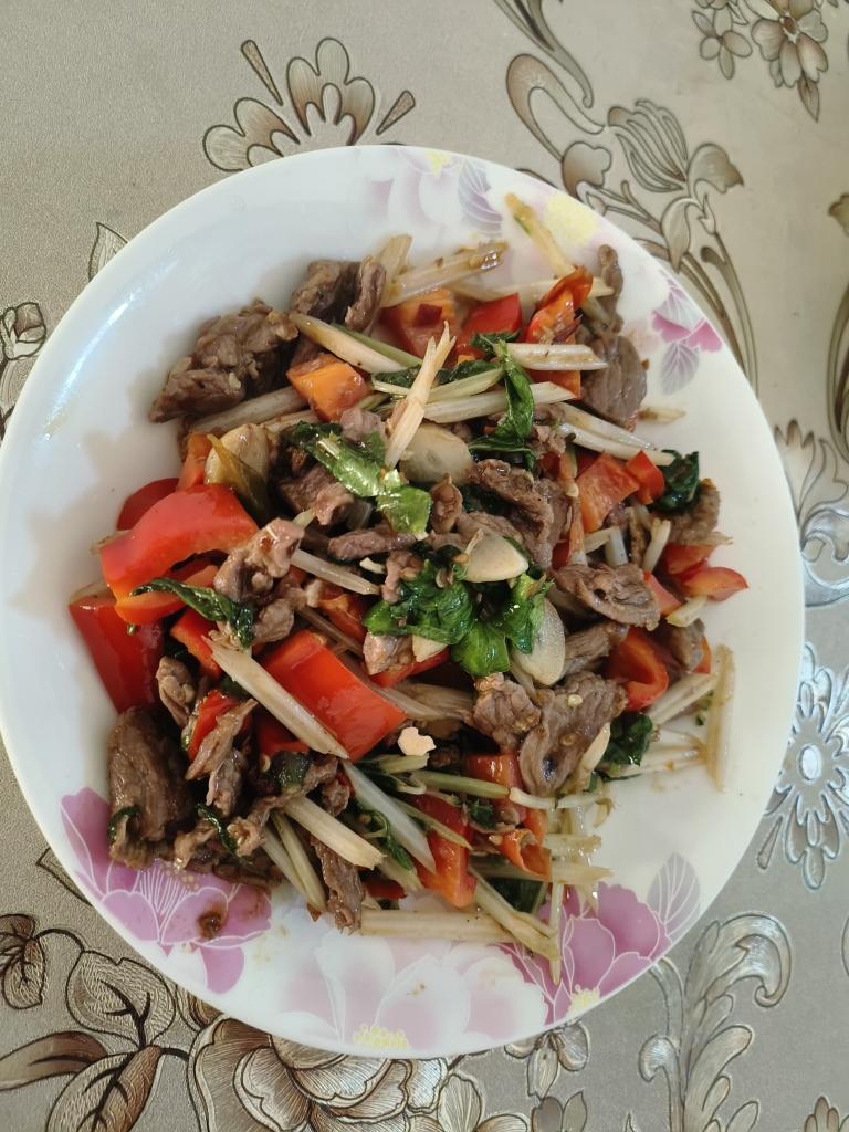 芹菜爆炒牛肉片