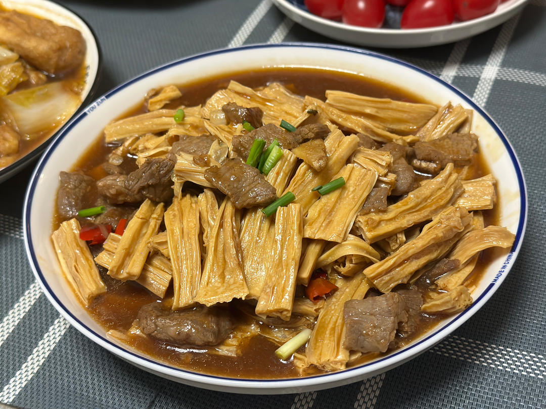 腐竹炒牛肉