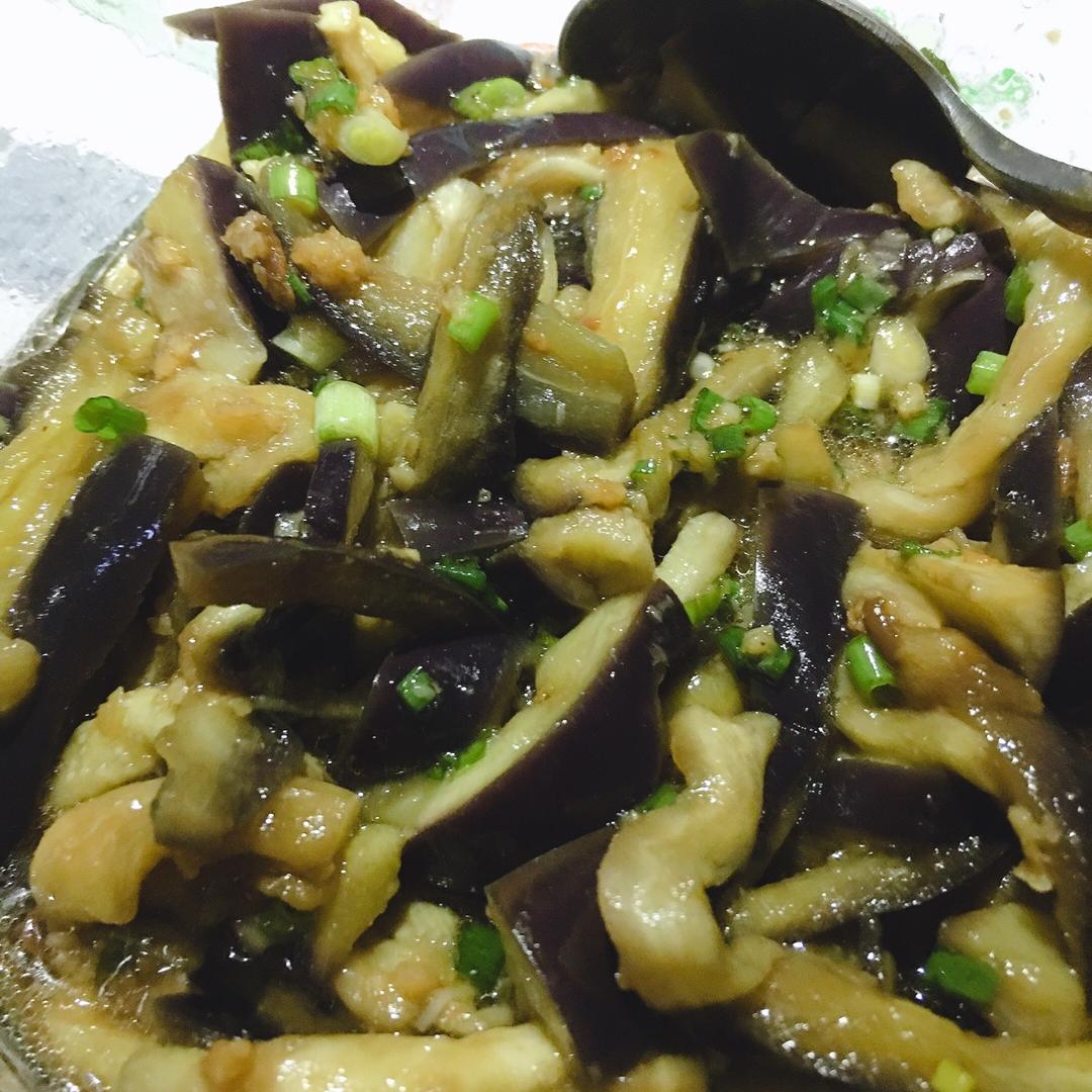 厨师长教你：“凉拌茄子”的创新做法，口感软嫩味道鲜，收藏了