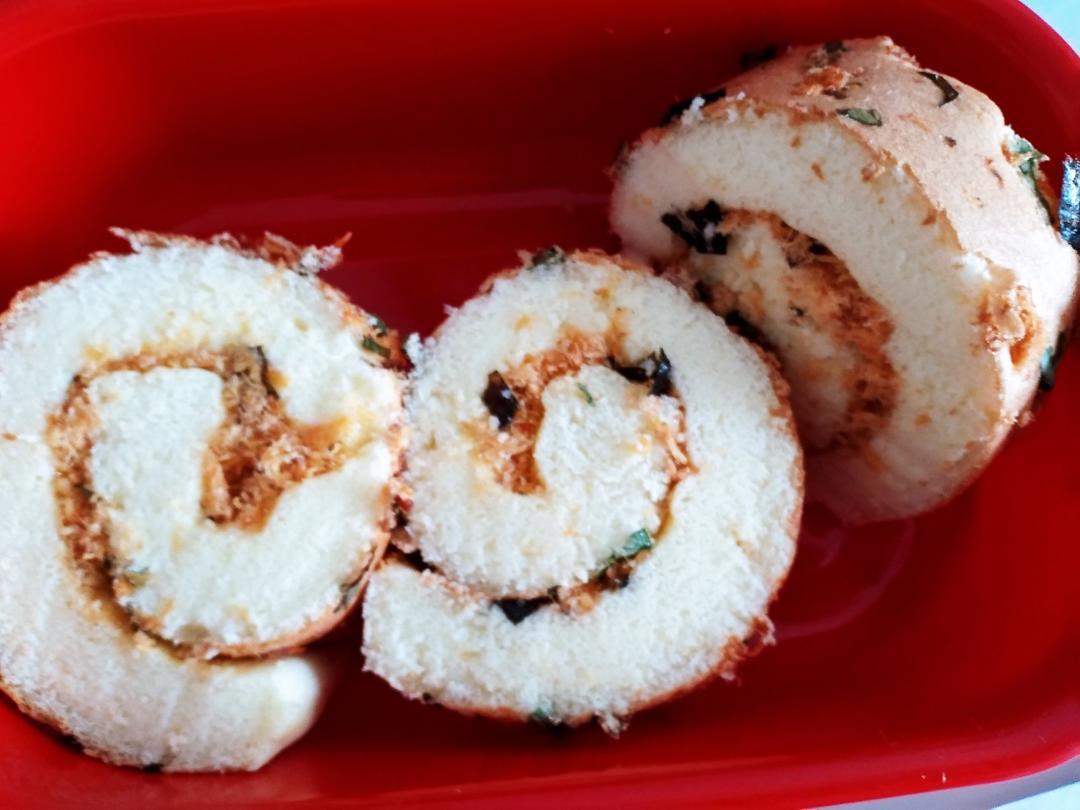香葱肉松蛋糕卷（这是一个步骤超级详细的视频菜谱）