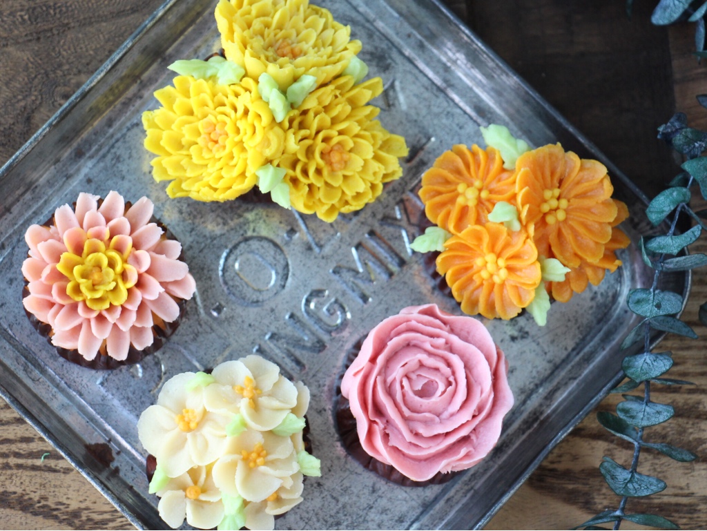 自学韩式裱花の豆沙霜的做法