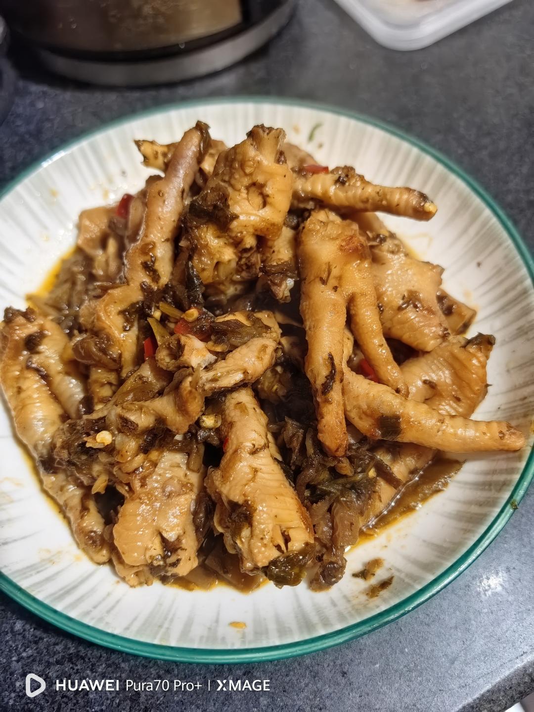 梅干菜红烧鸡爪